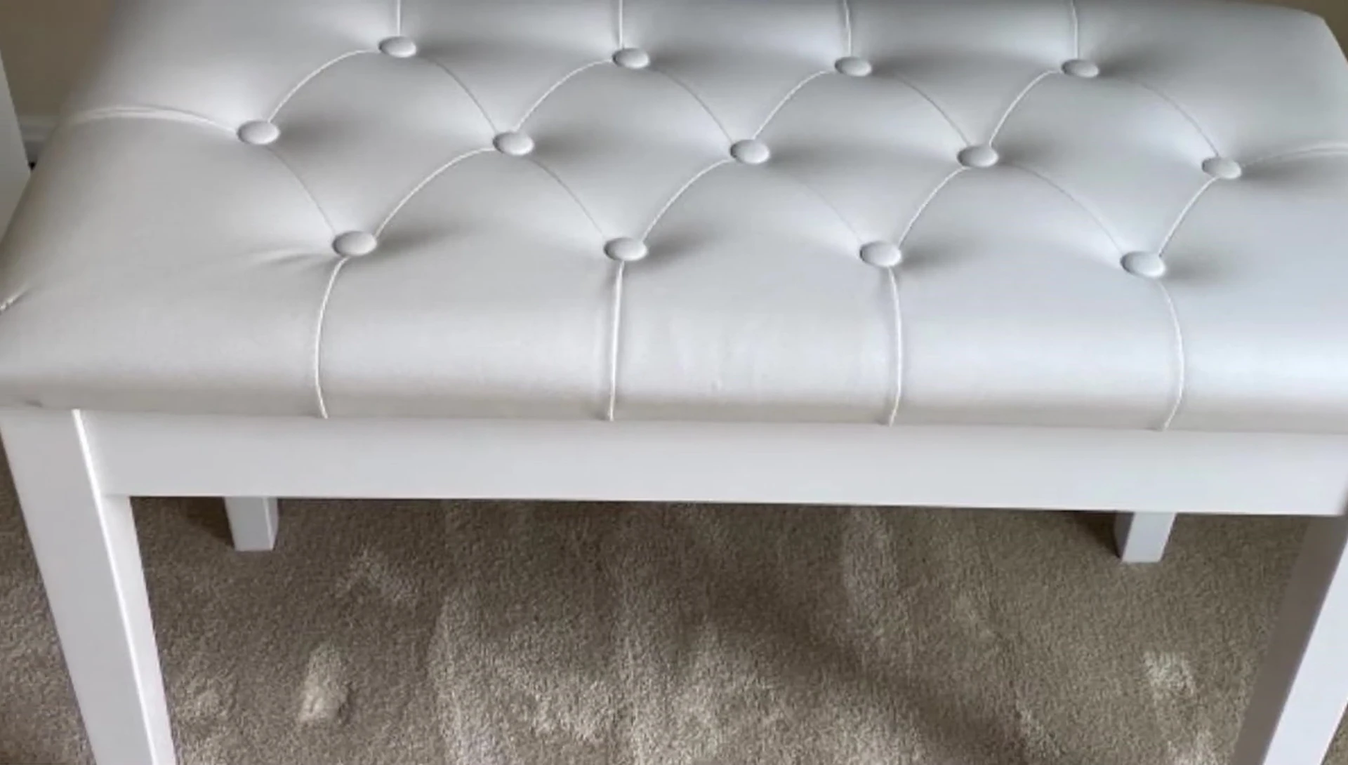 Hong Kong bench storage compartment