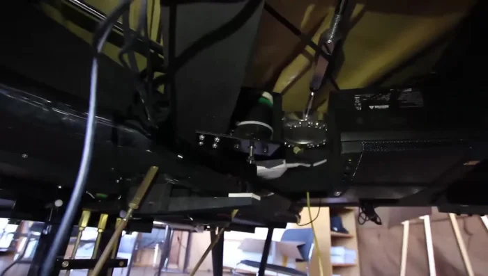 You may need to readjust the damper pickup if they aren't lifting evenly.