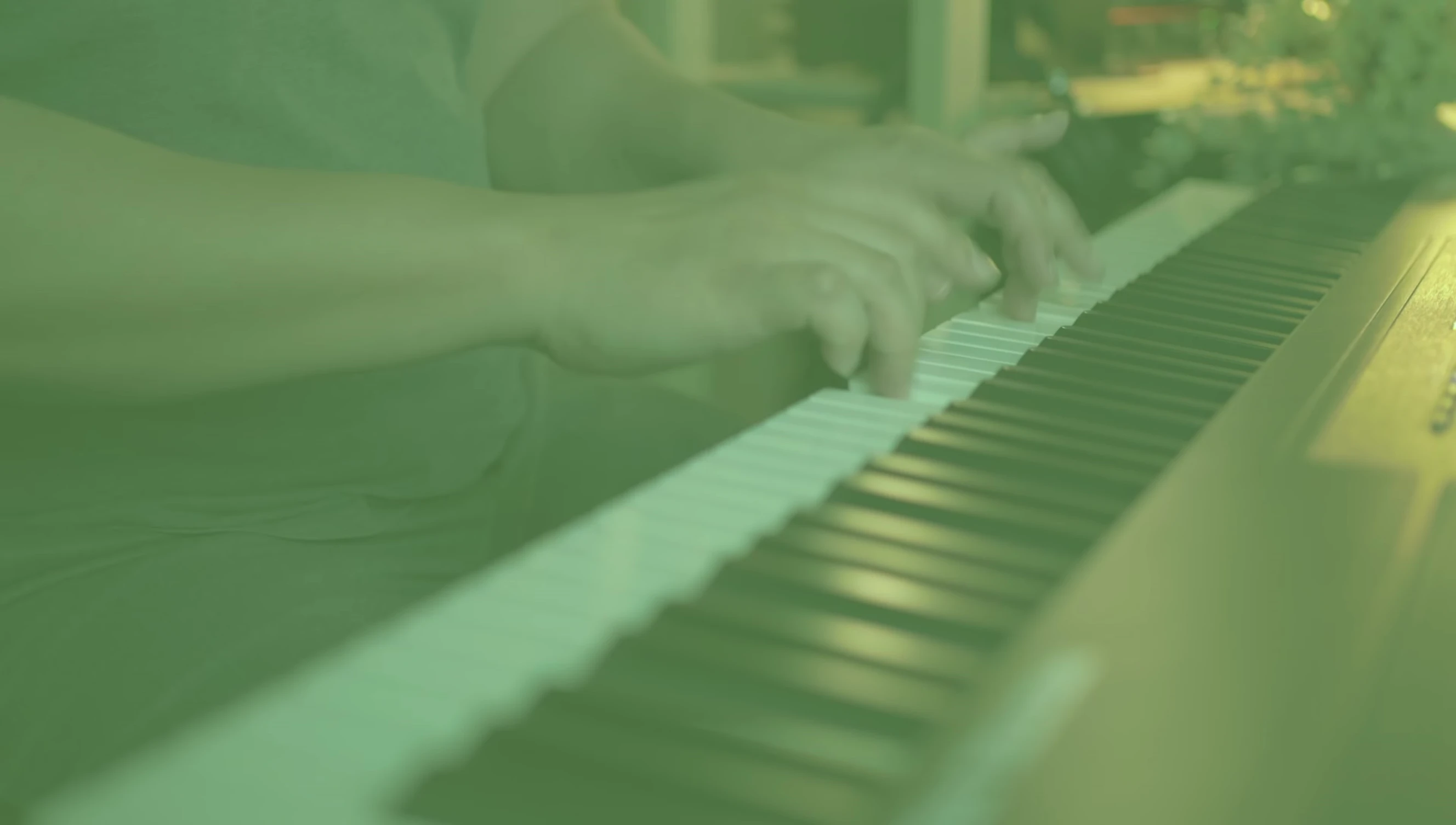 Overall shot of the Alesis Recital Pro showing its design