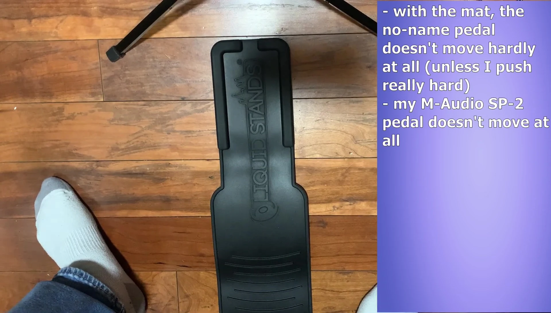 The M-Audio pedal on the mat, also showing stability.