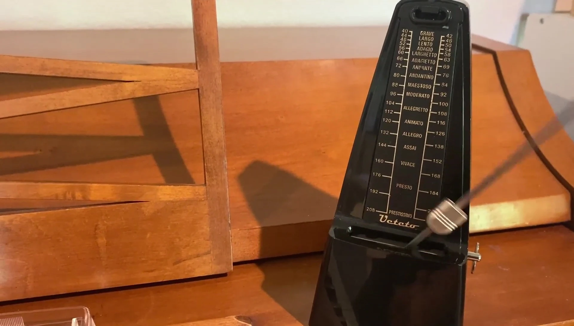 Demonstration of stopping the metronome.