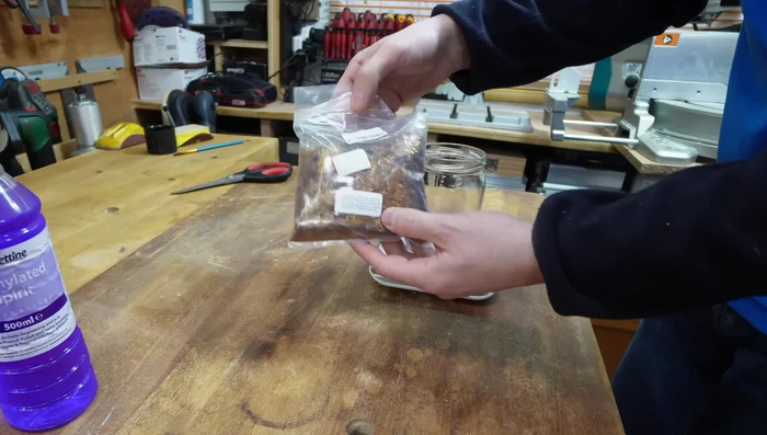 Preparing and Applying Shellac