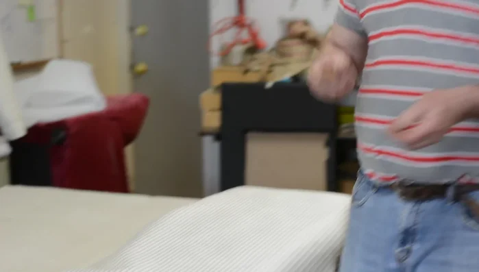 Add pin tacks to the sides at the center points, ensuring straight stripes.