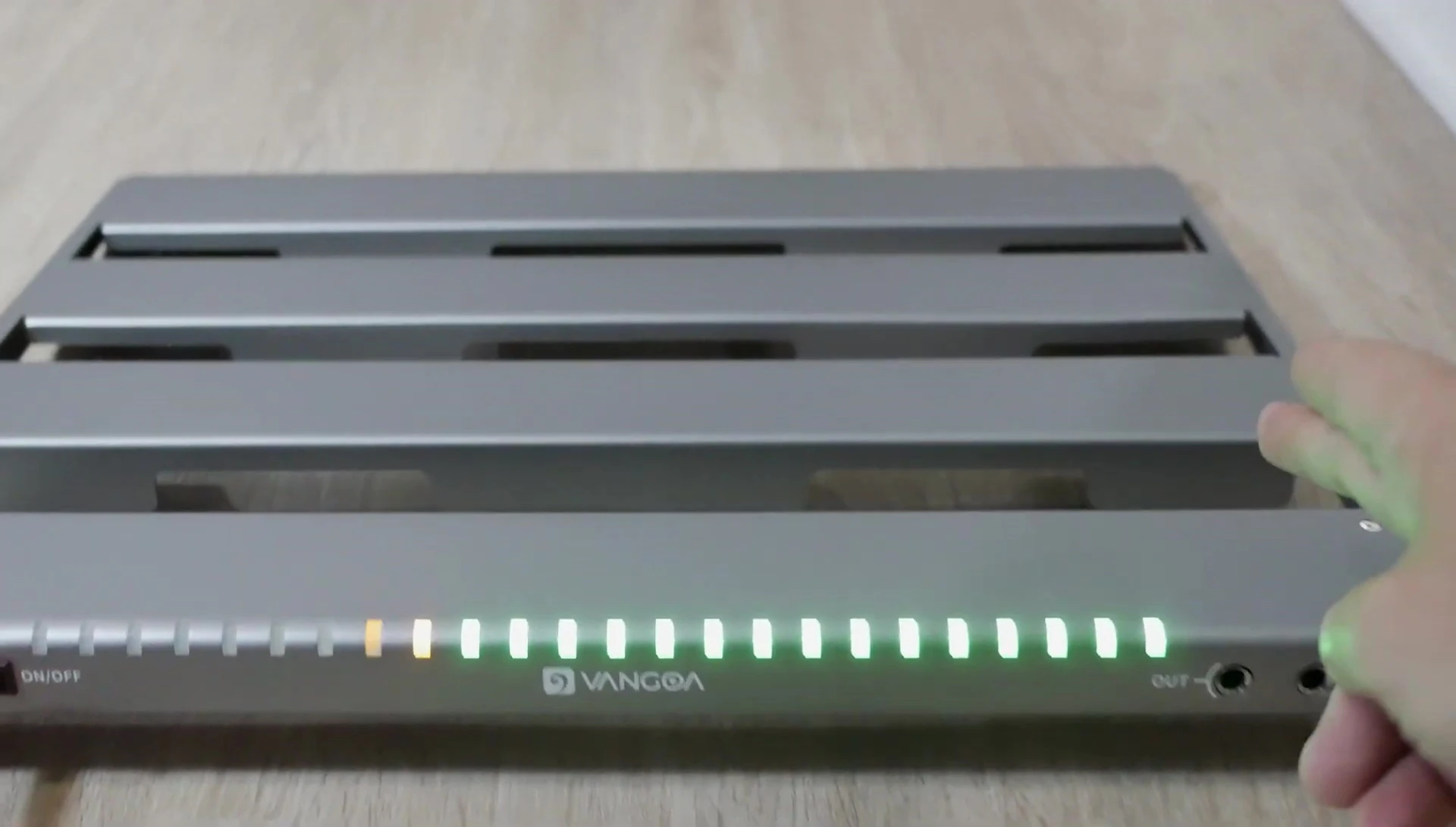 Close-up of the knob used to adjust the LED sensitivity