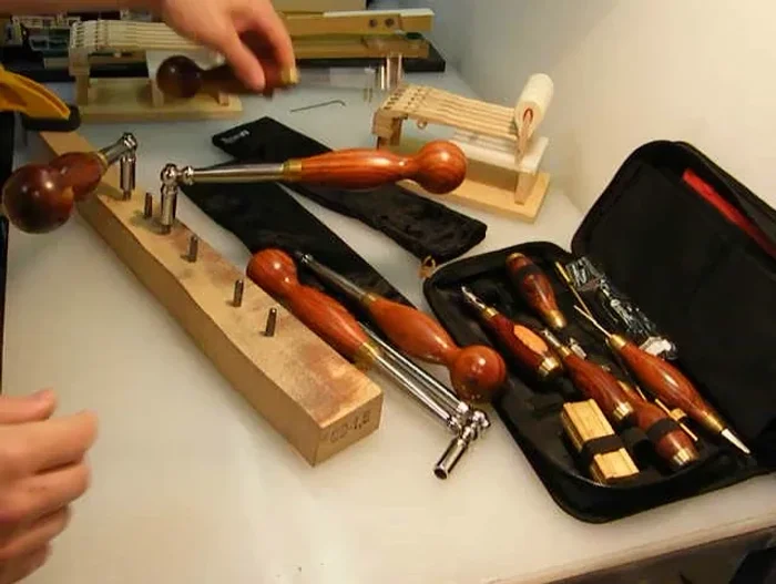 Concluding remarks emphasizing the lever's quality, ease of use, and overall effectiveness, based on extensive experience.