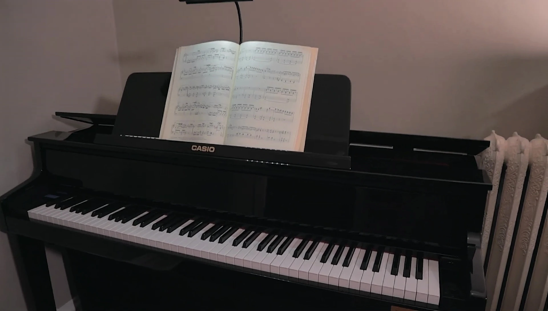 Casio GP-510 hybrid grand piano