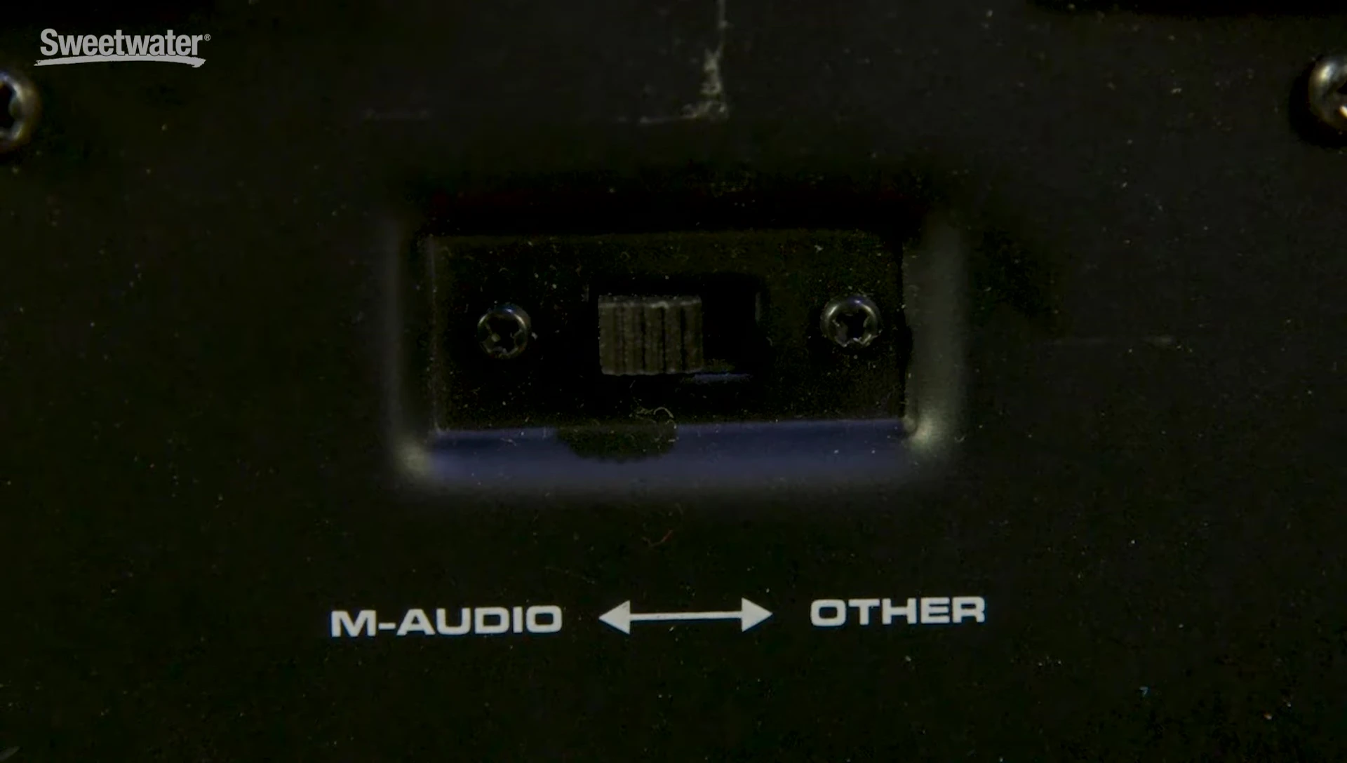 The M-Audio EXP expression pedal showing the compatibility switch