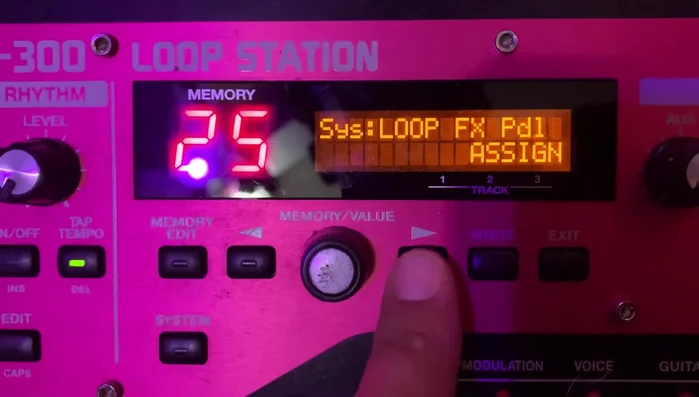 Set the MIDI Sync mode to 'Internal'.
