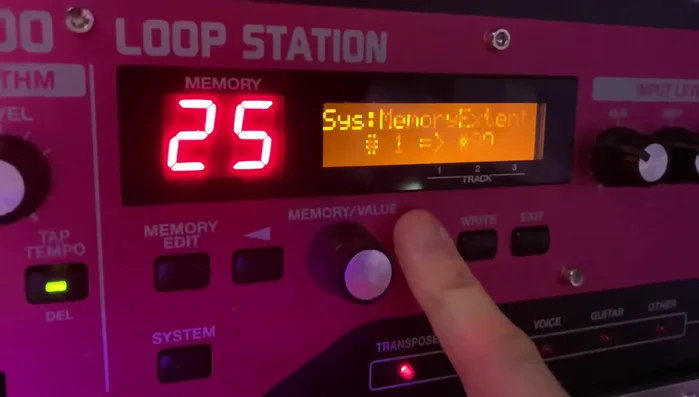 Ensure that the MIDI Sync mode on the SLAVE unit is also set to 'Internal'.