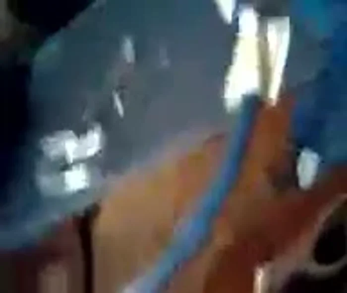 Use additional rubber bands to hold the CD case closed securely.