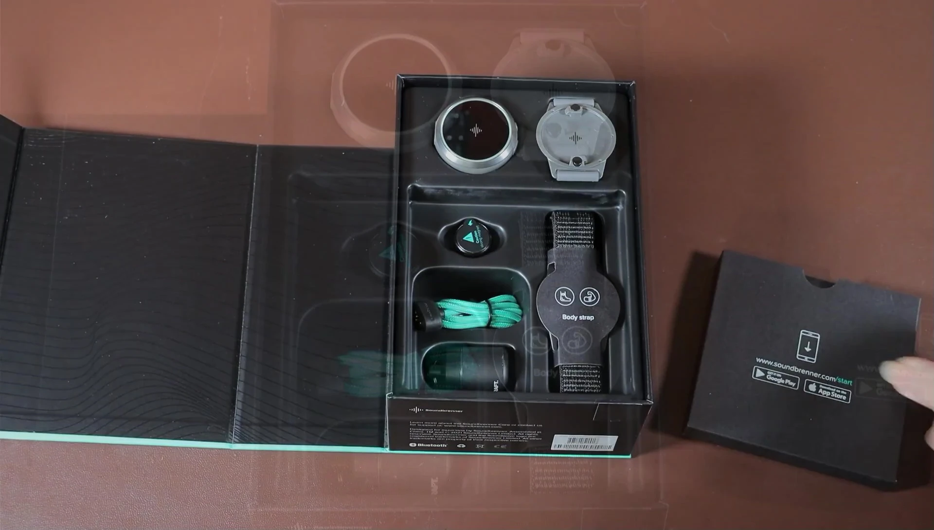Contents of the Soundbrenner Core box