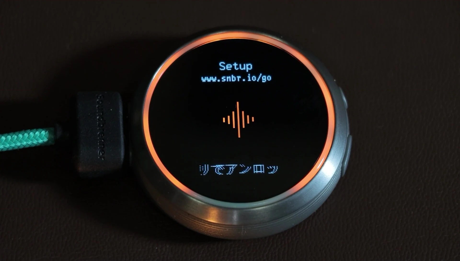 Soundbrenner Core charging indicator